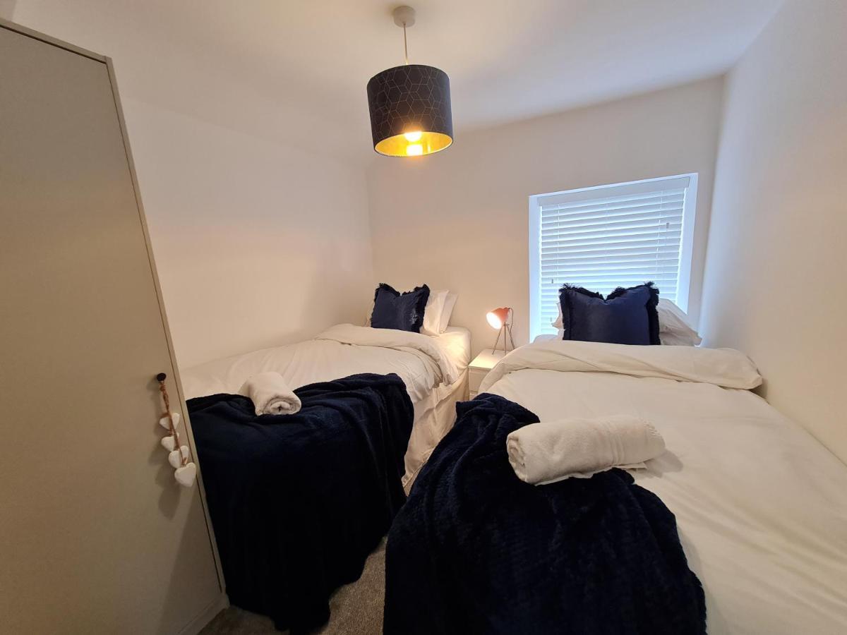Perfect Location 3 Bed Serviced Apartment With Bike Storage For Bpw. Close To Brecon Beacons Merthyr Tydfil Exteriör bild