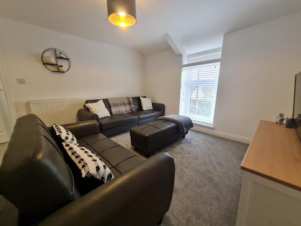 Perfect Location 3 Bed Serviced Apartment With Bike Storage For Bpw. Close To Brecon Beacons Merthyr Tydfil Exteriör bild