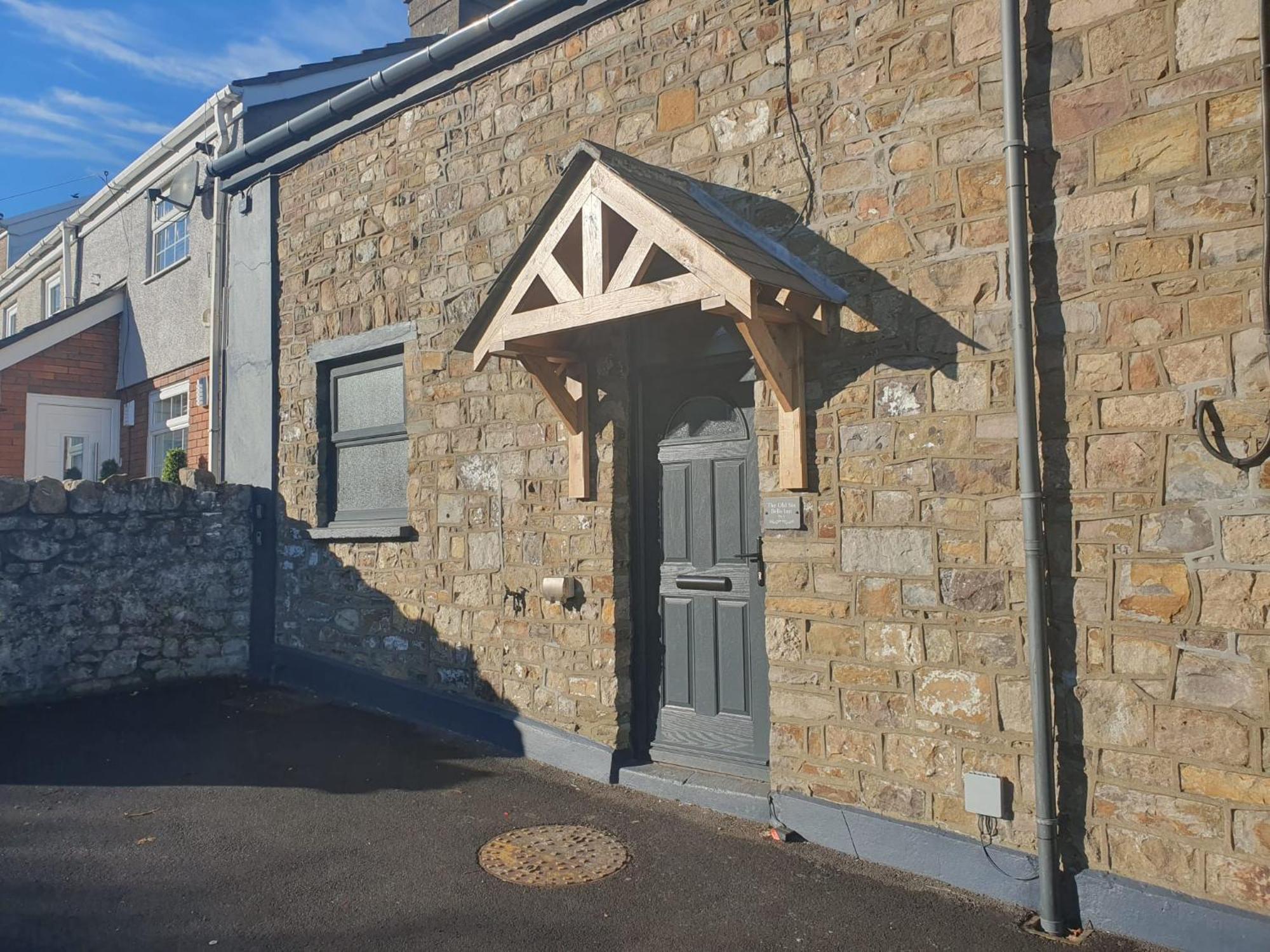 Perfect Location 3 Bed Serviced Apartment With Bike Storage For Bpw. Close To Brecon Beacons Merthyr Tydfil Exteriör bild