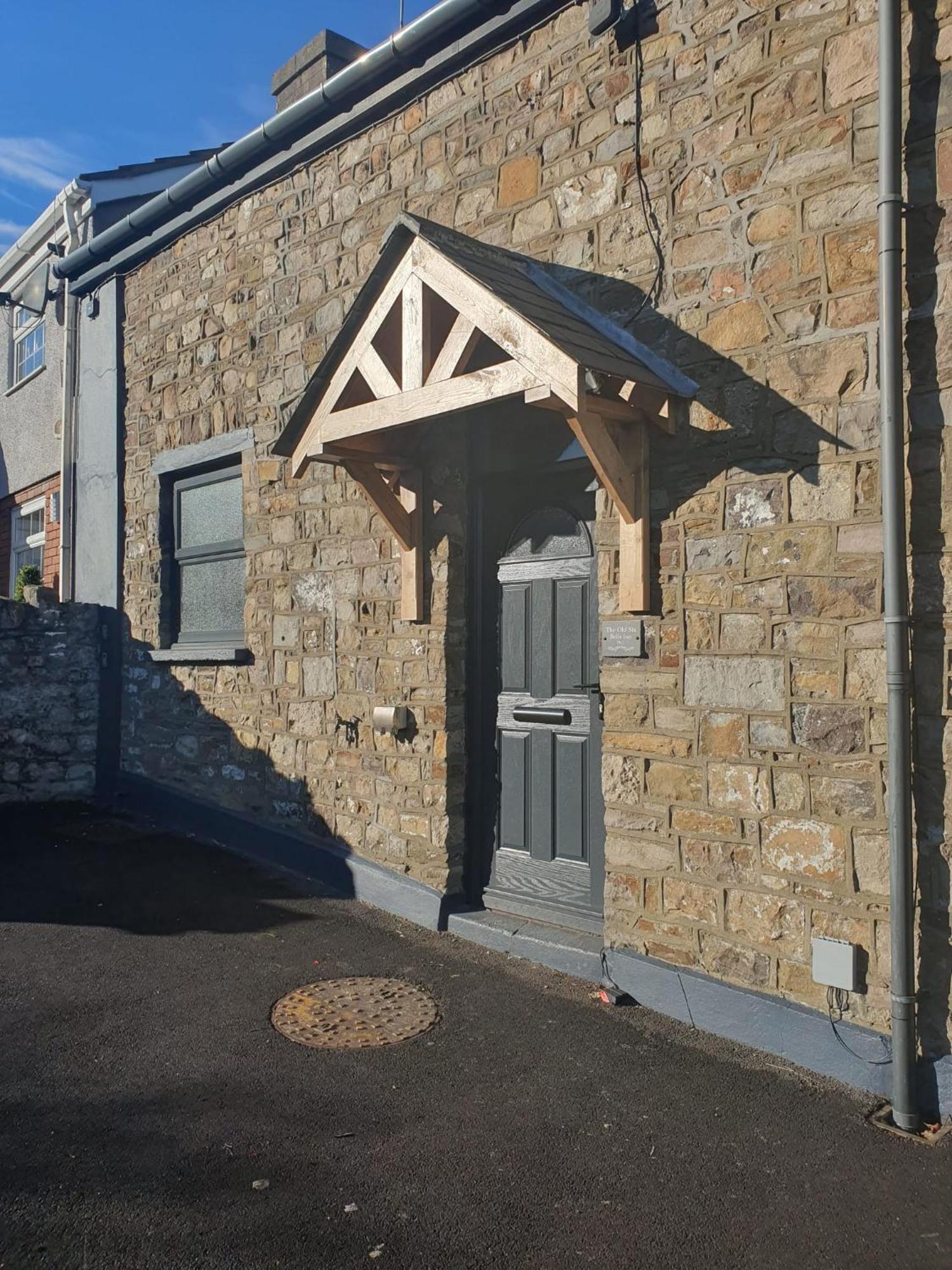 Perfect Location 3 Bed Serviced Apartment With Bike Storage For Bpw. Close To Brecon Beacons Merthyr Tydfil Exteriör bild